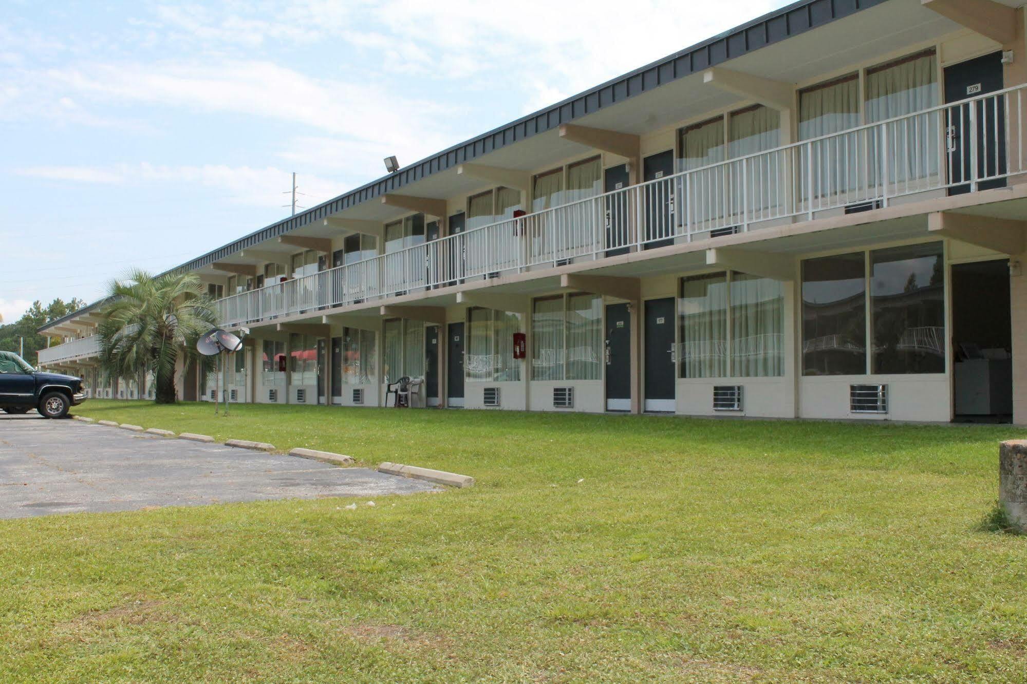 Travelers Inn Kingsland Dış mekan fotoğraf
